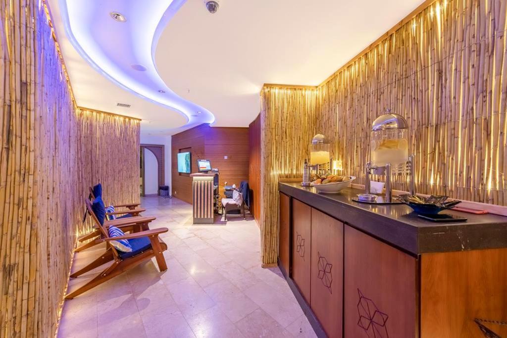 Savoy Hotel Spa & Casino Kyrenia  Exteriér fotografie The spa at the InterContinental